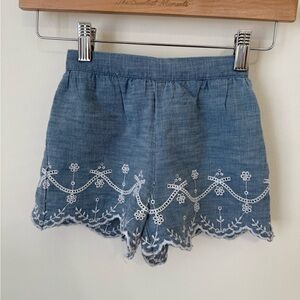 Baby girl embroidered chambray shorts